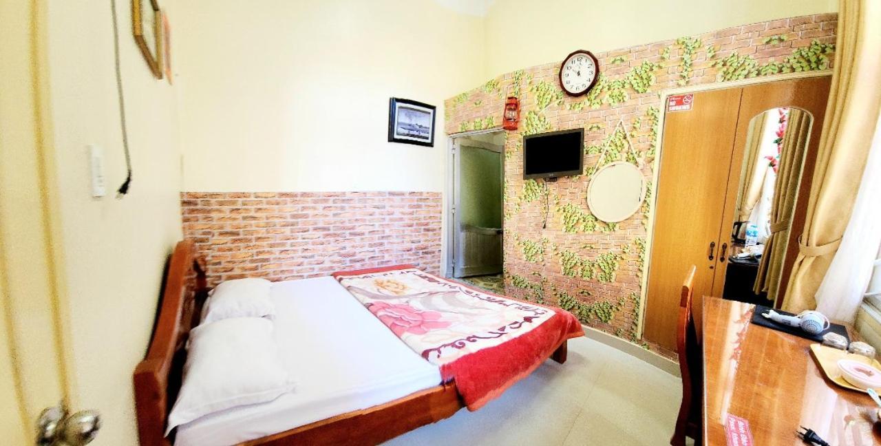 Binh Dao Hotel - Khach San Ngay Trung Tam Gia Re Da Lat Esterno foto