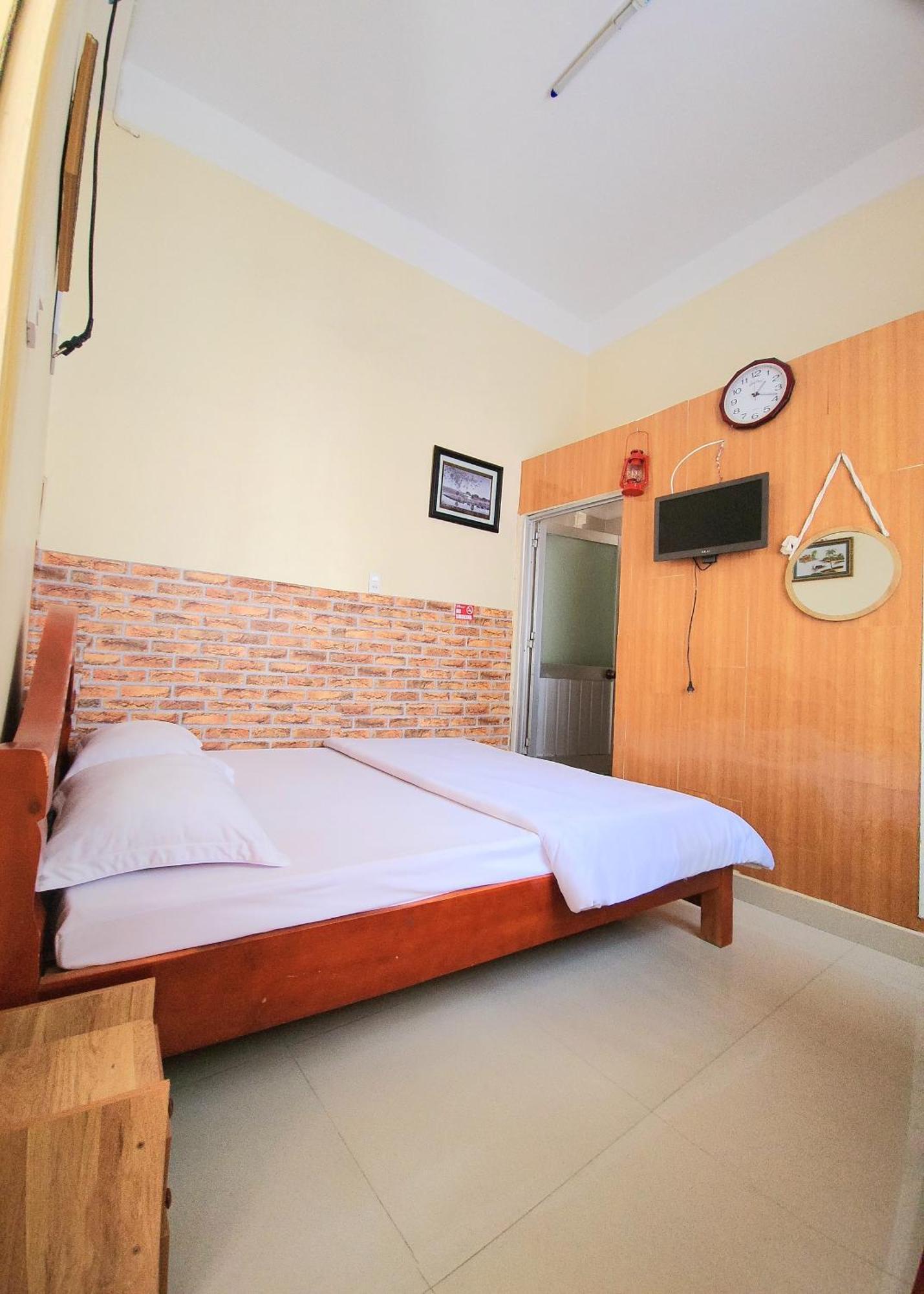 Binh Dao Hotel - Khach San Ngay Trung Tam Gia Re Da Lat Esterno foto